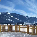 Hébergement de vacances Penthousewohnung Mit Garten Sauna Pool Maishofen