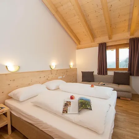 Ferienhaus Mandl Mit Garten Sauna Pool Maishofen