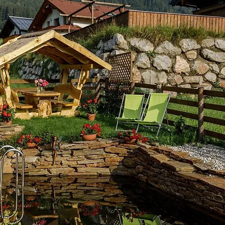 Ferienhaus Mandl Mit Garten Sauna Pool