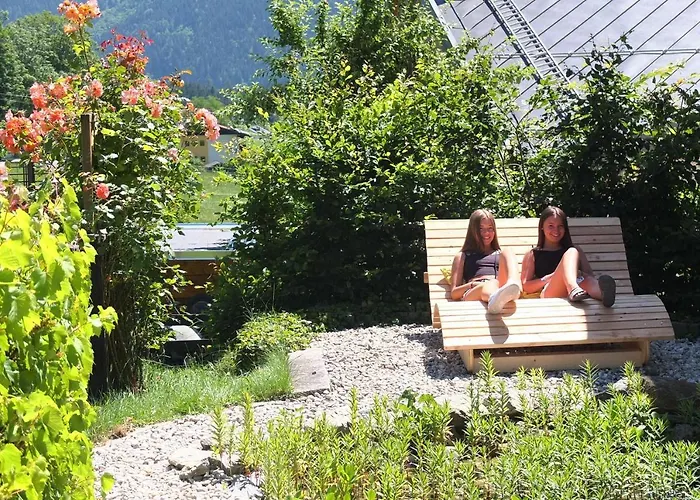 펜션 Penthousewohnung Mit Garten Sauna Pool 마이스호펜